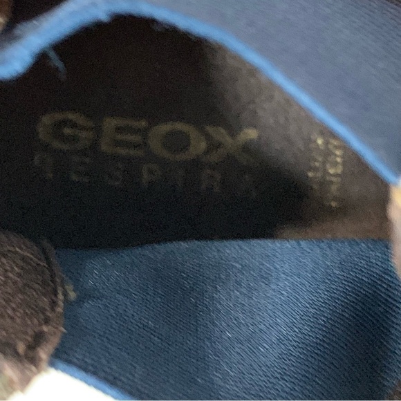 Geox Respira Italian grey suede Chelsea Boot. Size 43 (US 10) - Picture 11 of 11